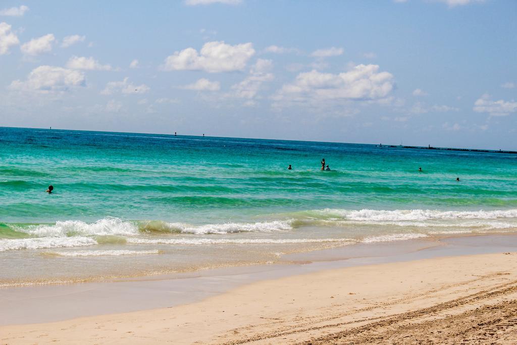 Ocean Walk Apartments Miami Beach Exteriör bild